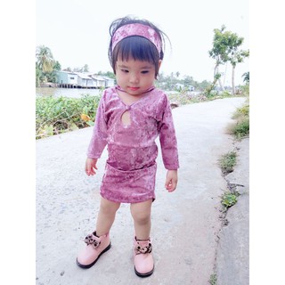 Đầm Body bé gái (ảnh, video thật)