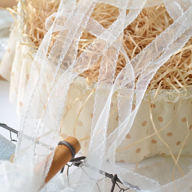 Dây ruy băng ren trắng dùng trang trí tiệc cưới/giáng sinh DIY