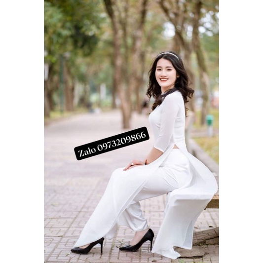 Áo dài trắng học sinh, áo dài truyền thống, áo dài trơn màu trắng kem, màu trắng tinh khôi, áo trắng