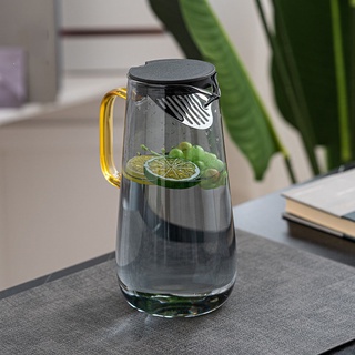Bình Đựng Nước Thủy Tinh Màu Khói 1,6 Lít; Chất Liệu Borosilicate Chịu Nhiệt; Chống Ánh Sáng Chiếu Trực Tiếp