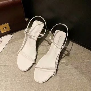 Giày cao gót dây mảnh