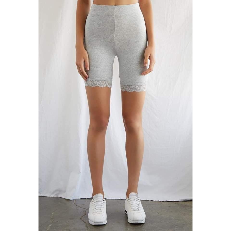 Short biker F21 phối ren. Size S, M, L