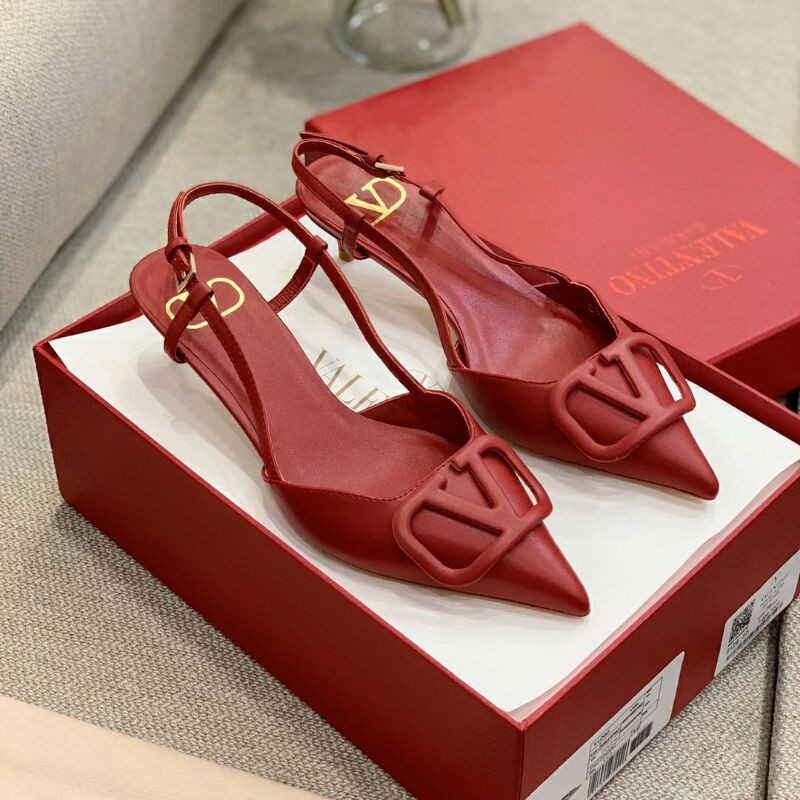 Guốc valentino da thật có quai cao cấp