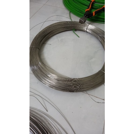 Dây thép inox 1 li bóng dẻo, dây thép 1li inox dễ uốn ( giá 1 mét )