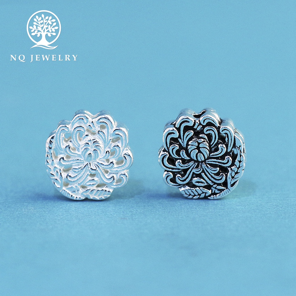 Charm bạc hoa cúc xỏ ngang - NQ Jewelry