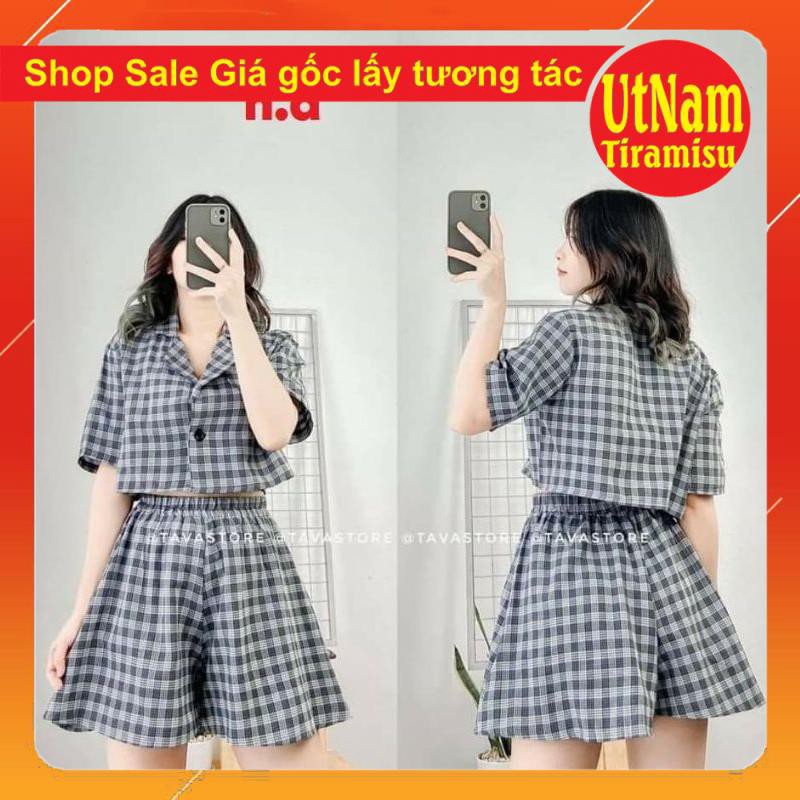 ( Ảnh thật và video shop tự quay) Sét váy nữ hai món gồm áo croptop kẻ + quần giả váy dáng ngắn form thụng unisex giá rẻ