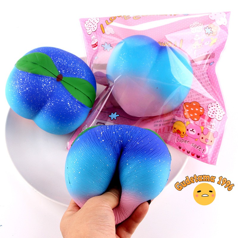 Squishy quả đào màu galaxy chậm tăng có bao bì S075