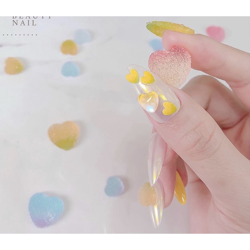 Charm tim kẹo dẻo hot hit