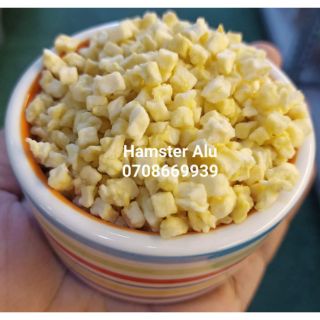 Táo sấy hạt lựu