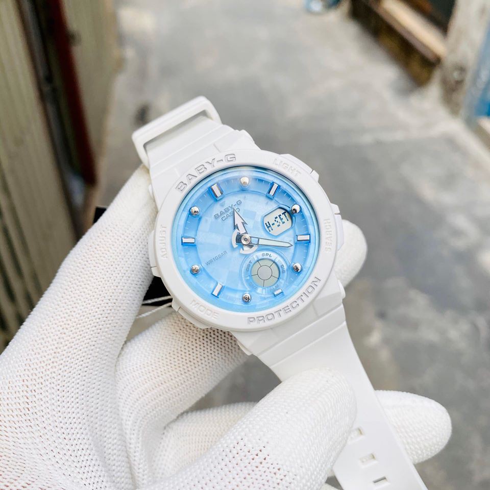 Đồng Hồ Nữ Casio Baby G BGA-250-7A1 Dây Nhựa Màu Trắng - Nền Mặt Màu Xanh