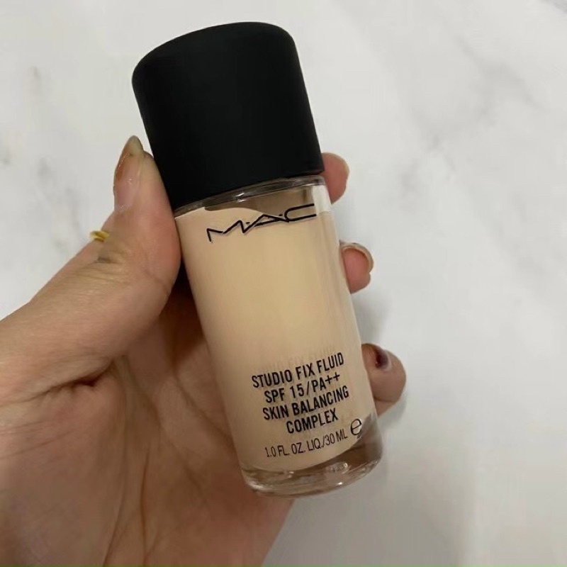 KEM NỀN MAC STUDIO FIX FLUID SPF 15 BROAD SPECTRUM SPS15 | BigBuy360 - bigbuy360.vn