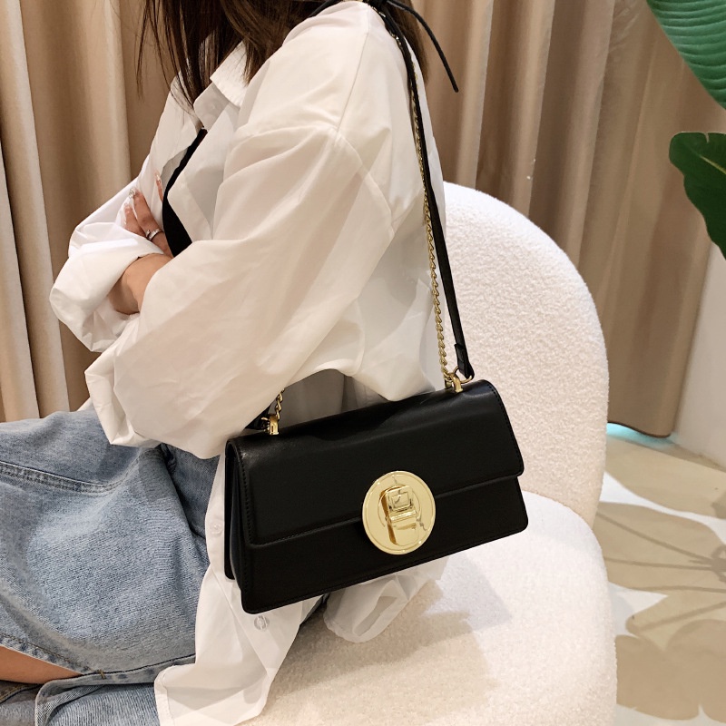 Túi đeo chéo IELGY phối dây xích phong cách cổ điển thời trang cho nữ