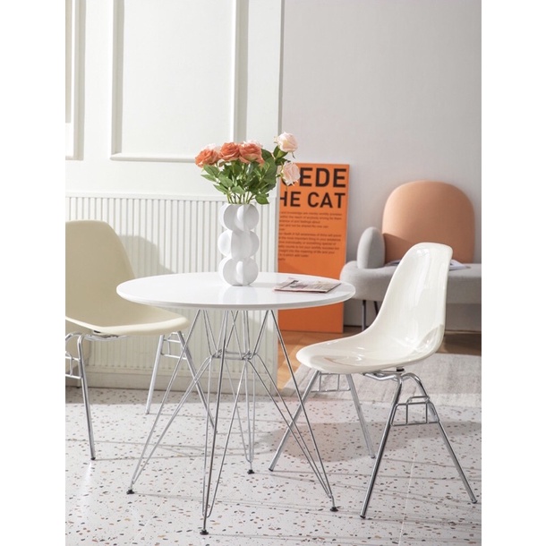 Ghế tựa lưng Eames chair acrylic phong cách Hàn Quốc nhiều màu