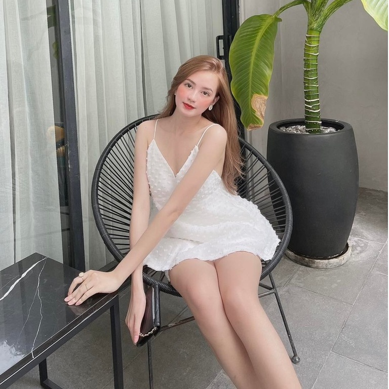 [Ảnh thật] Set short 2 dây hở lưng vái xốp thêu bông đi biển du lịch siêu sexy