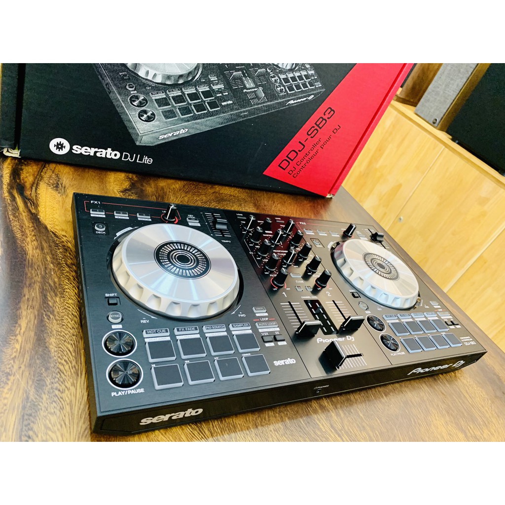 Bàn DJ Controller DDJ-SB3 (Pioneer DJ) sử dụng Serato DJ