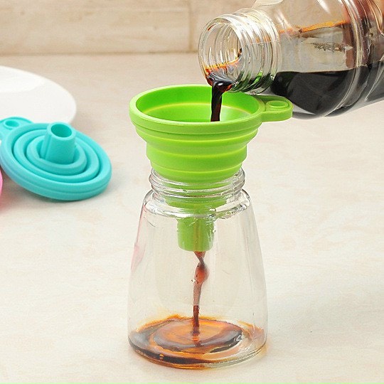 Phễu silicon dùng rót dầu, chất lỏng, có thể gấp gọn