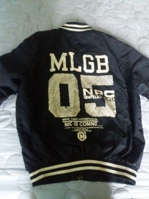 Áo khoác gió nữ