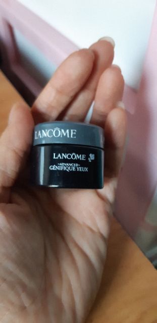 Kem dưỡng mắt Lancome Genifique Yeux mini 5g