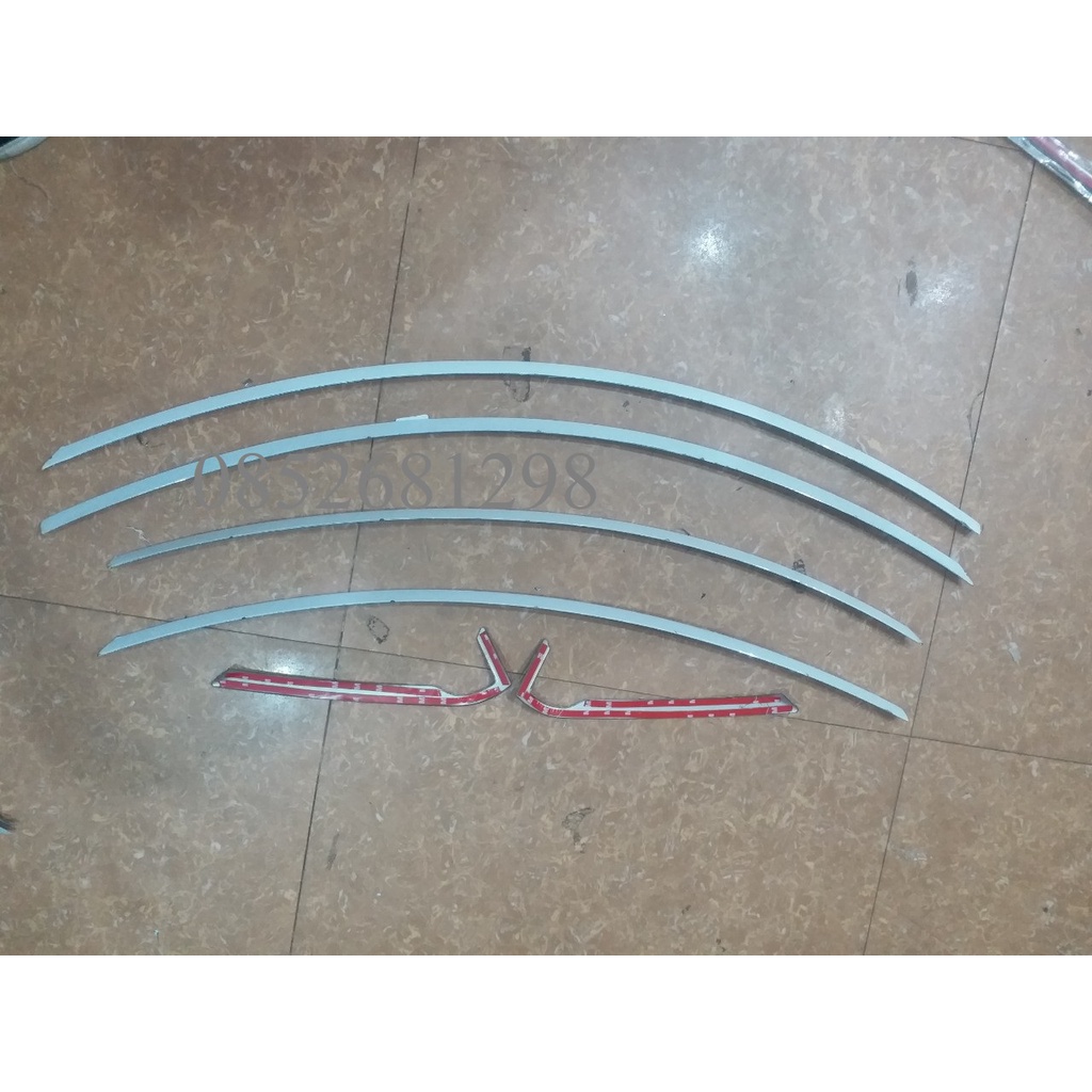 Bộ ốp nẹp viền cong kính Inox xe Hyundai i10 đời mới 2021