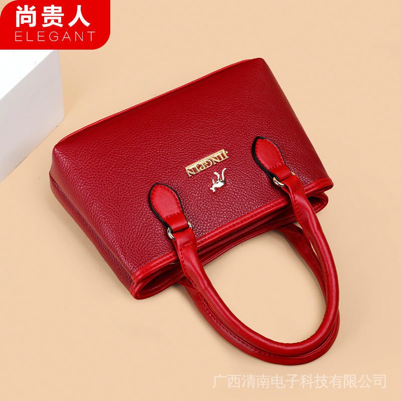 Túi xách da mềm thời trang 2022 dành cho nữ trung niên