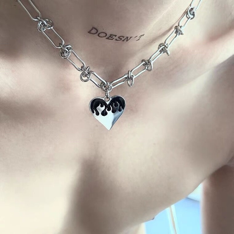 Dây chuyền xích xoắn mặt tim lửa thép không gỉ