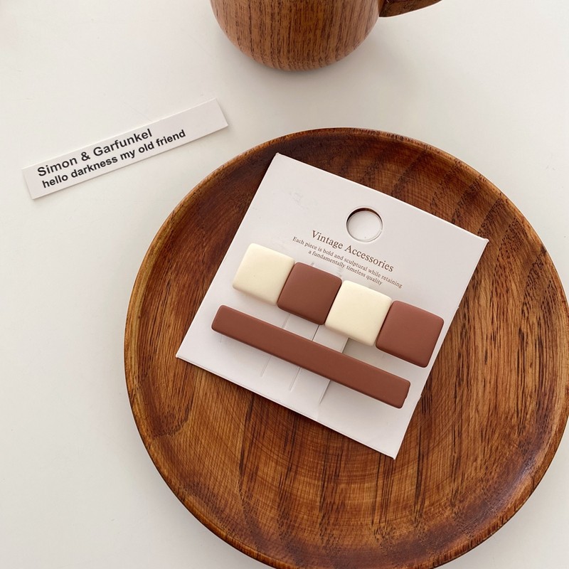 Bộ 2 kẹp tóc màu cà phê đơn giản phong cach retro cho nữ