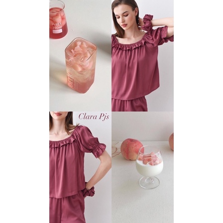 Bộ Pyjamas Nữ Mặc Nhà Áo Cộc Quần Dài Chất Liệu Lụa Thiết Kế Tay Bồng Phối Cổ Viền Bèo Màu Hồng Đậm Clara LILAS BLANC