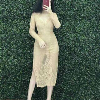 Đầm body tay dài ren xẻ tà 2 bên