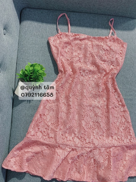 Đầm ren 2 dây xoè