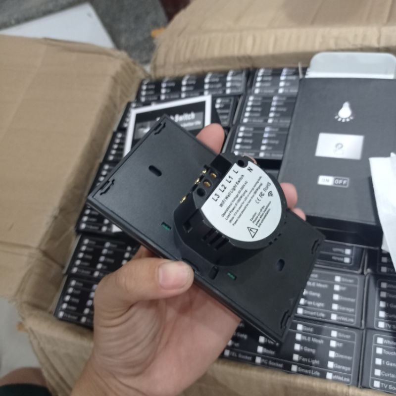 Công Tắc Wifi Thông Minh Tuya Smart Hàng Chính Hãng