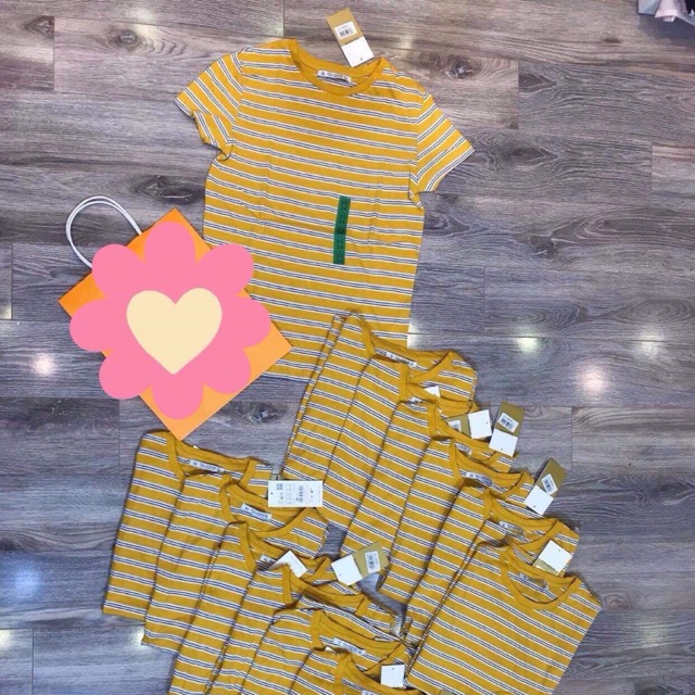 Áo phông Pull and bear