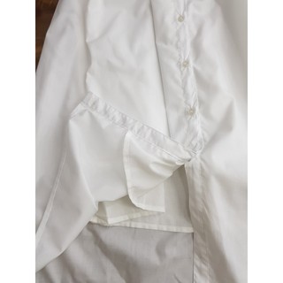 Đầm Zara trắng bẹt vai