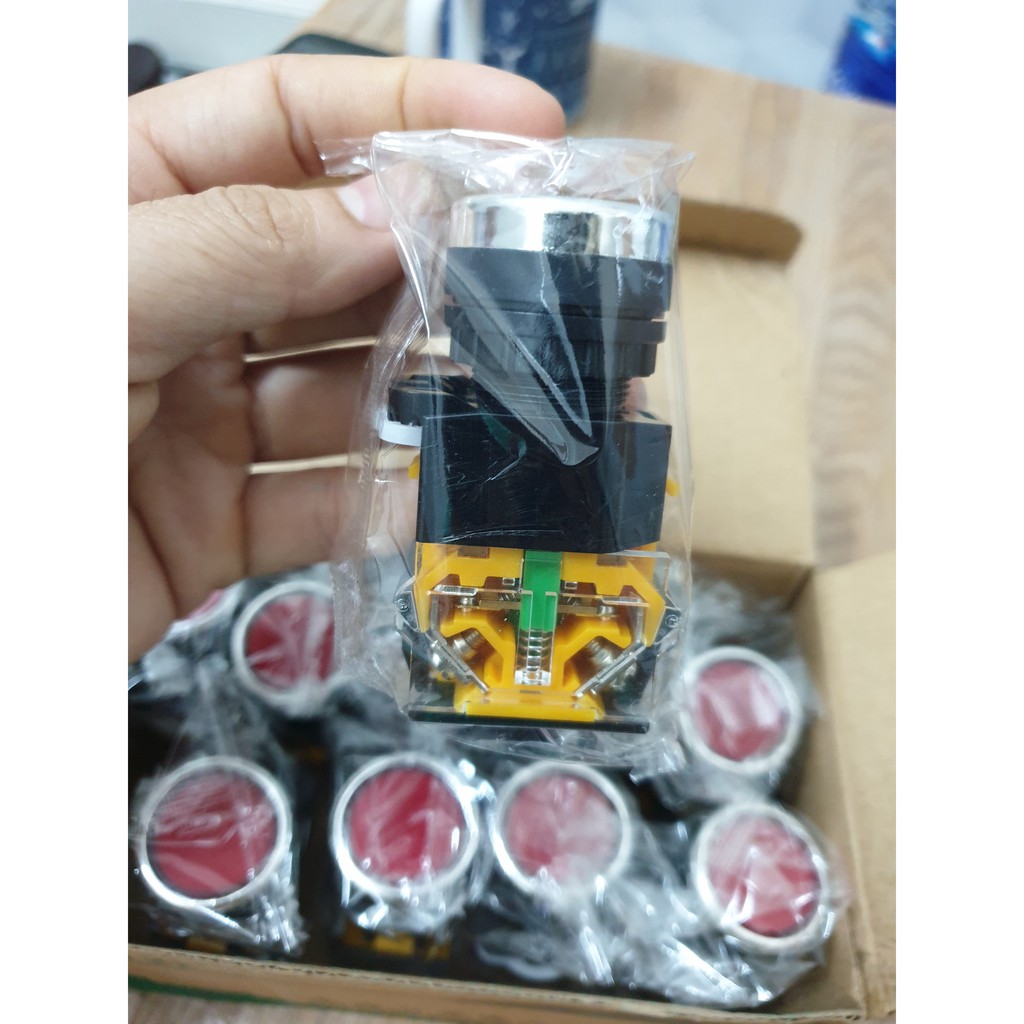 Nút nhấn nhả không đèn LA38 phi 22