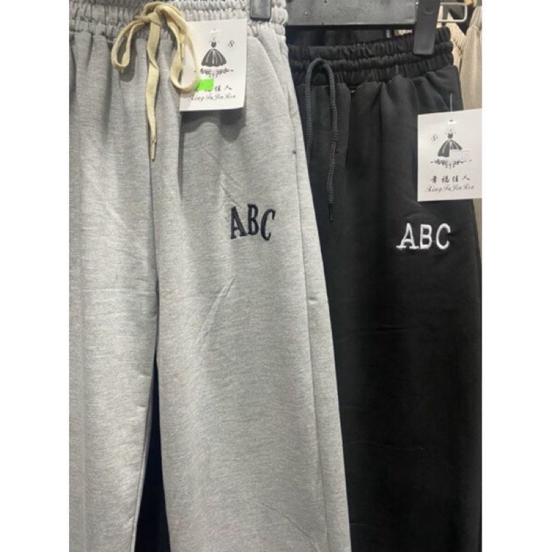 Quần da cá jogger bo gấu thêu siêu hót