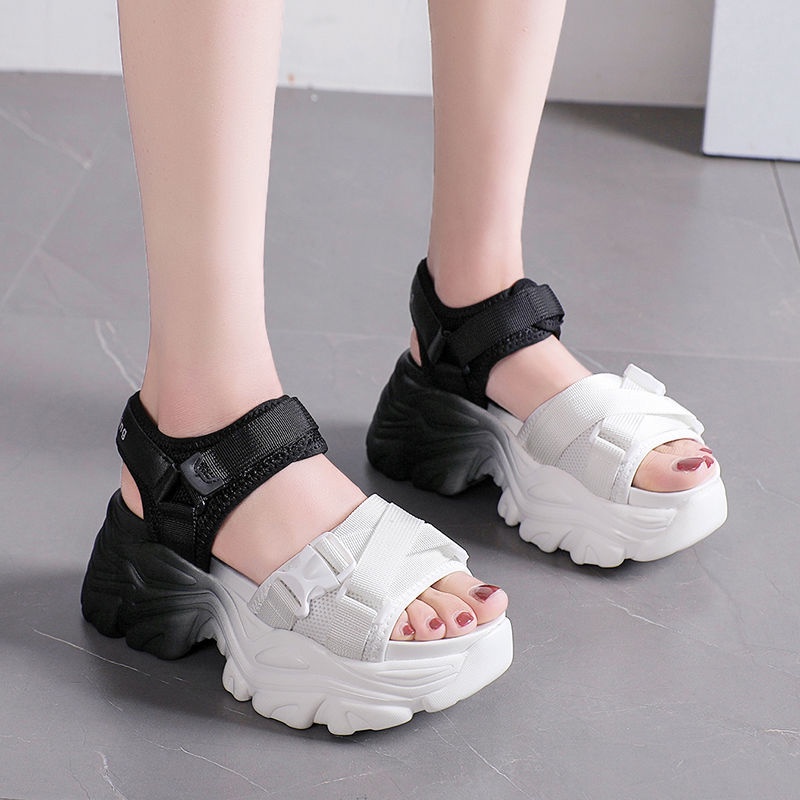 Giày Sandal Đế Xuồng Dày Cao Chống Thấm Nước Thời Trang Mùa Hè 2022 Mới Dành Cho Bạn Nữ