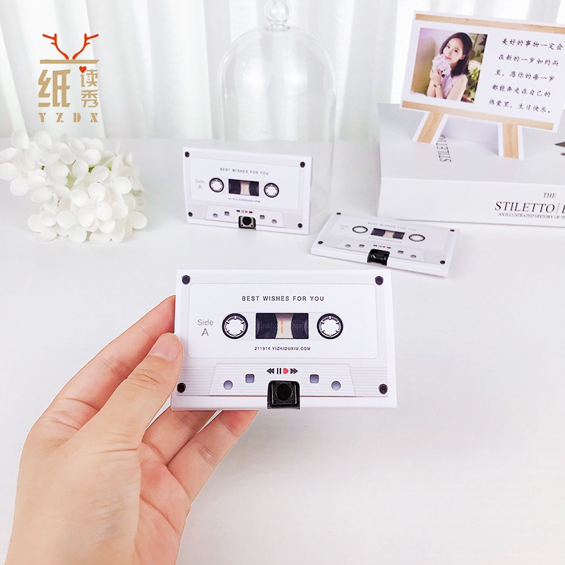 SET THIỆP GHI ÂM + 2 PIN + TUA VÍT LÀM QUÀ TẶNG 2046