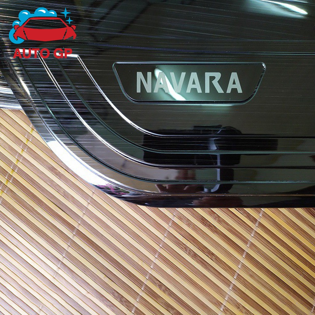 Bộ ốp tapli cánh cửa xe NISSAN NAVARA chất liệu thép mạ TITAN, Tap-li chống trầy xước cánh cửa – AUTO GP