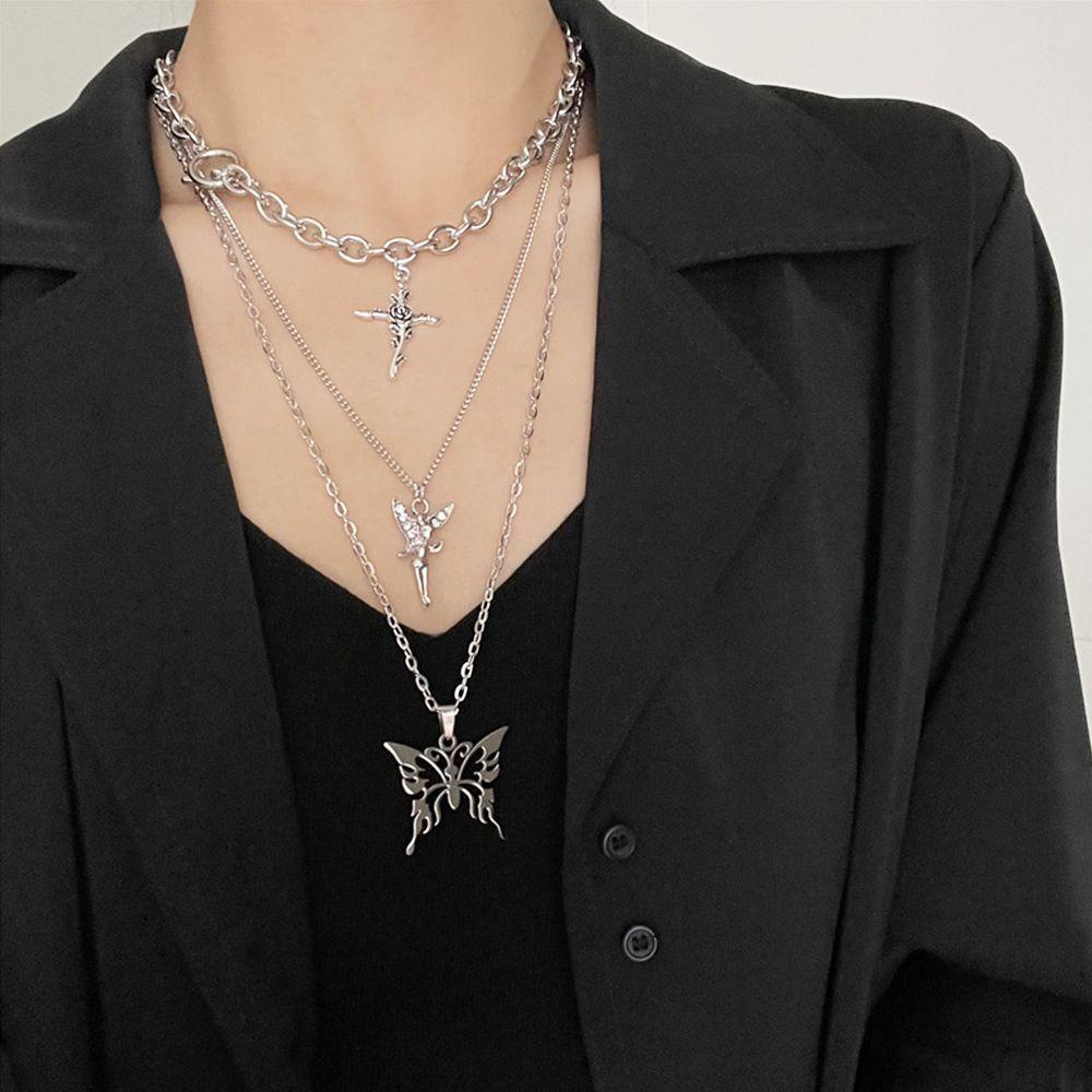 Vòng cổ Hoa Hồng Và Bướm Đơn Giản Phong Cách Cổ Điển