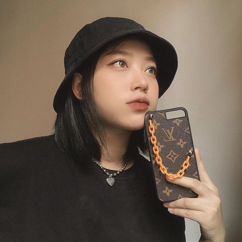 Ốp Iphone LV xích cam, xích đen