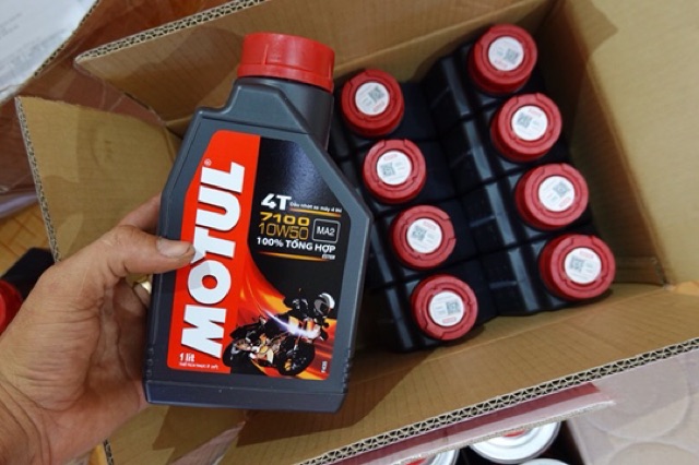 Nhớt Motul 7100 10w50 1L Ester - Nhớt siêu cấp đến từ Pháp | BigBuy360 - bigbuy360.vn
