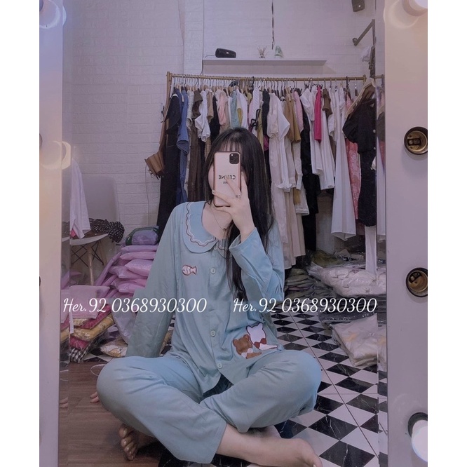 Bộ bầu và sau sinh hoạ tiết cá thêu