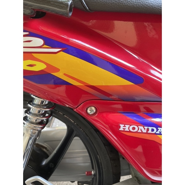 Ốc vít dàn áo Suzuki Satria 7 màu japan gắn  cho các dòng xe tương tự , wave 110 ,revo ,smat...