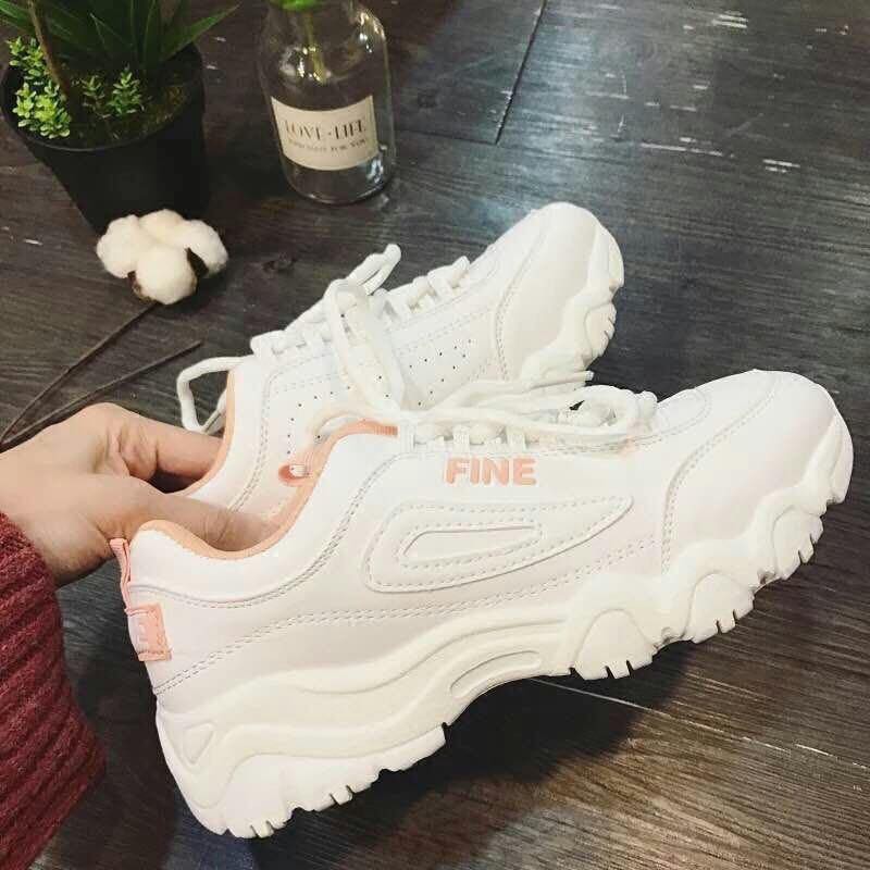 Giầy sneaker