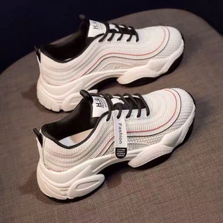 Giày sneaker vải đế sóng viền đỏ
