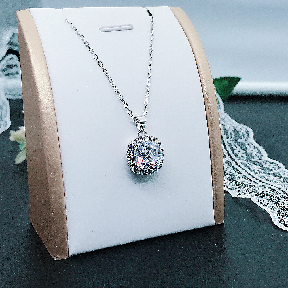 Túi Xách vòng cổ Phối Mặt Đá Hình Vuông Phong Cách Mỹ Cổ Điển 1 Màu