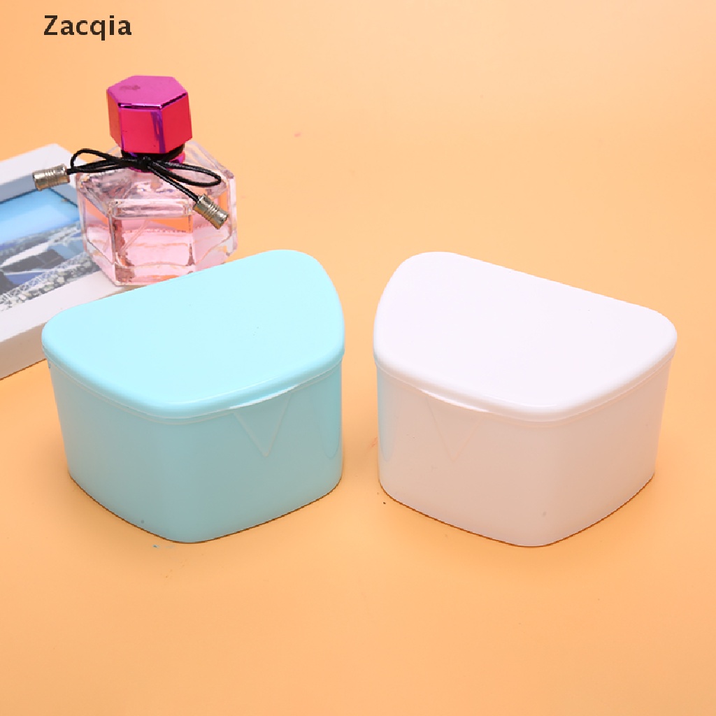 Hộp đựng răng giả
