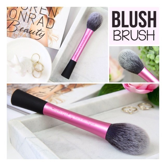Cọ má hồng Real Techniques Blush brush