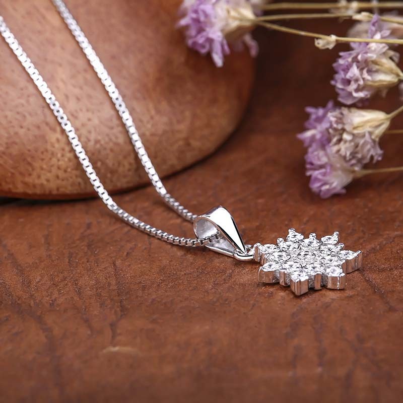 Mặt dây chuyền bạc Jamille Flower