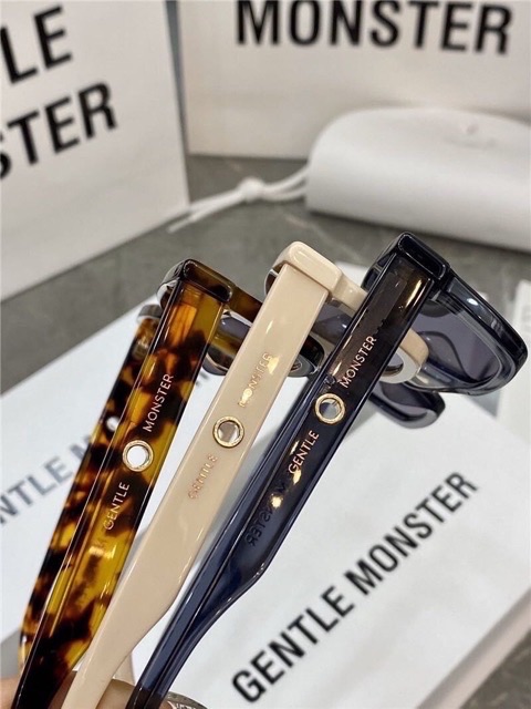 [Mã FAGOGO giảm 12% đơn 99K] Kính Mát Nữ Mắt Mèo Jennie Phong Cách Thời Trang Hot Hit 2020 | BigBuy360 - bigbuy360.vn