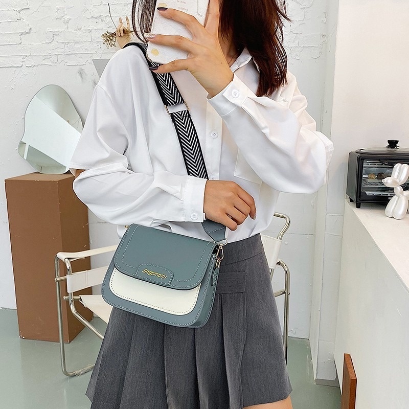 Túi Đeo Chéo Vuông Nhỏ Đơn Giản Gylb392